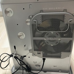 石油ファンヒーターの画像
