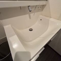 中古　リクシル洗面台　三面鏡　愛知県
の画像