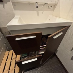 中古　リクシル洗面台　三面鏡　愛知県
の画像