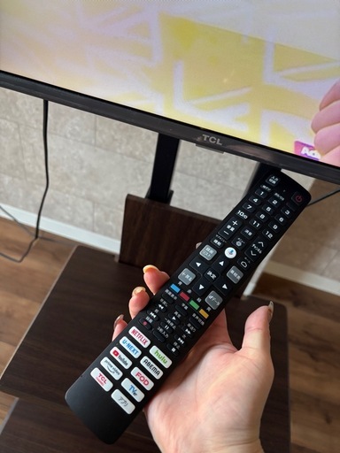 2024年製　TCL 40インチ 2Kスマート液晶テレビ 40S5401 リモコン付き スマートテレビ TV テレビ台セット