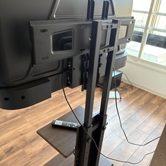 2024年製　TCL 40インチ 2Kスマート液晶テレビ 40S5401 リモコン付き スマートテレビ TV テレビ台セットの画像