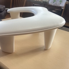 アームレスト　ハンドレスト　ネイル　U字　ハンドマッサージ 手置きくっしょわクッションの画像