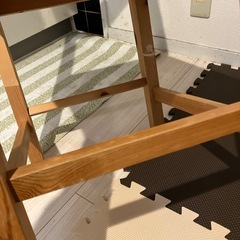 木製ダイニングチェアの画像