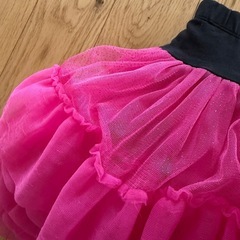 110 女の子スカートとズボンの画像