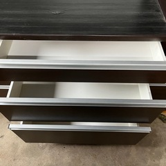 キッチン収納棚の画像