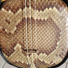 黒木の三線の画像