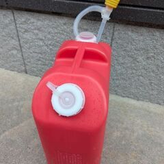 灯油ポリタンク缶20L 給油ポンプ付きの画像