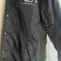 ベンチコート男女兼用の画像