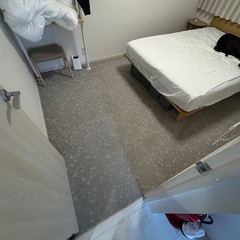 サンゲツタイルカーペット中古の画像