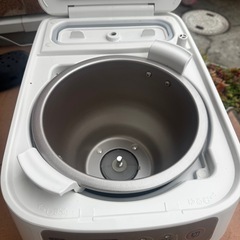 MK もちつき機 かがみもち RM-10SN ホワイト 1升タイプの画像