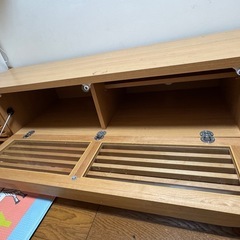 テレビ台の画像