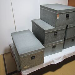 ブリキ衣装缶　トタン収納ケース　箱函　まとめて６個　保存　防虫　和室　座敷　日本間　の画像