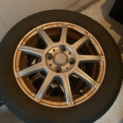 YOKOHAMAのスタッドレスタイヤ中古の画像