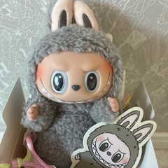 ラブブ マカロン Sesame Bean グレー らぶぶの画像