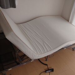 アテックス ATEX 収納式 電動リクライニングベッド AX-BE560 電動ベッド シングル 折りたたみベッド 電動 1モーターの画像