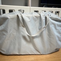 ヤトミ ベビーベッドの画像