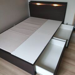 ニトリ　ベッドフレーム　ダブルの画像