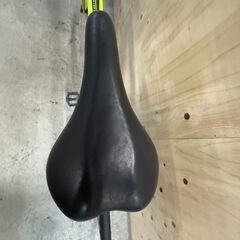 【中古品】SIAFEI ATX980 700CX23C クロスバイク SHIMANO 2x7変速 通勤通学 シティサイクル ロードバイクの画像