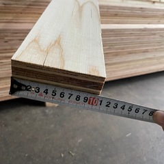 杉　30×105×2780mm LVB(集成材）100本30,000円 ⁉️  の画像