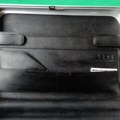 ゼロハリバートン ダイヤルロック式アタッシュケースの画像