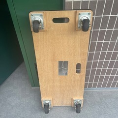 木製平台車の画像
