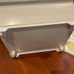 前あき衣装ケースの画像