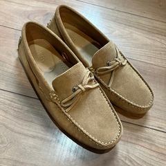 ZARA スエード ローファー ベージュの画像
