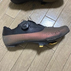 フィジーク　ビンディングシューズ　EUR41(25.5cm)の画像