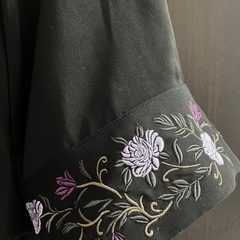 HARE 刺繍入りシャツの画像