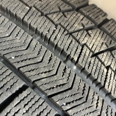 BRIDGESTONE ブリヂストン ブリジストン VRX 205/60R16 スタッドレス　タイヤ　202020年製　16インチの画像