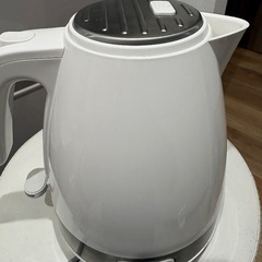 デロンギのケトル、ワッフルメーカー直火用のセットの画像