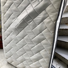 シングルマットレスの画像