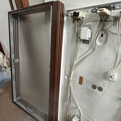 蛍光灯器具と蛍光灯の画像