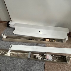 蛍光灯器具と蛍光灯の画像