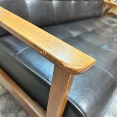 ソファ　革張りソファ　椅子の画像