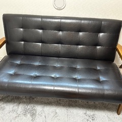 ソファ　革張りソファ　椅子の画像