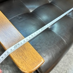 ソファ　革張りソファ　椅子の画像