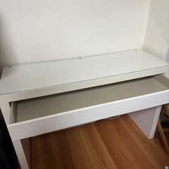 定価1.5万→0円　IKEAの人気ドレッサーの画像