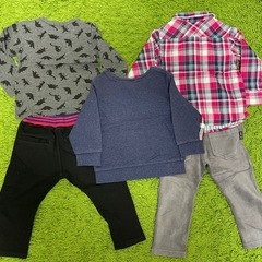 子供服90㎝（長袖・長ズボン）5点セットの画像