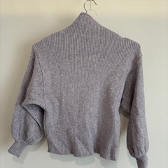 ニット　グレーの画像