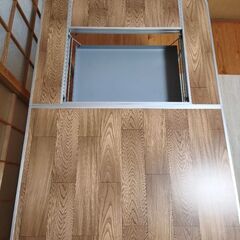 アウトドア用折りたたみテーブルの画像