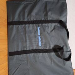 アウトドア用折りたたみテーブルの画像