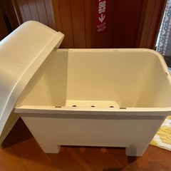 IKEA　収納ボックス　BURSJON（ブールション）　スツールの画像