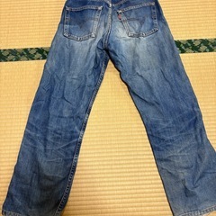 LEVI’S 512 デニムジーンズの画像