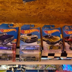 ホットウィール　ダットサン　620　レプ　CHEVY Ford カマロ　ガスモンキー　ロジャーダッチャー　ミニカー　トミカの画像