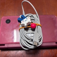 ニンテンドーDSi LL:ワインレッドの画像