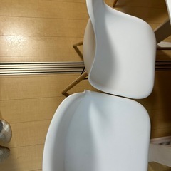 伸長式ダイニングテーブル　椅子二脚セット　　の画像