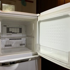 【引き取りに来れる方限定】三菱ノンフロン冷凍冷蔵庫　MR-14NF-Wの画像