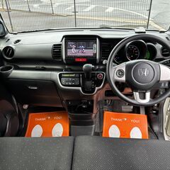 【総額コミコミ】広島発プライムゲート27年NBOX　4WD　SSパッケージ　車検令和８年３月３０日まで　ワンオーナー　4WD　シティブレーキアシスト　純正ナビ　バックカメラ　地デジテレビ　ステアリングリモコン　両側パワースライドドア　純正１４インチアルミホイール　ETC　ドラレコ　スマートキー　プライバシーガラス　タイミングチェーン　ディーラー系オートオークション仕入　軽自動車　格安の画像