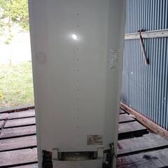 冷凍庫(MITSUBISHI)無料でお譲りします【千歳駅から車20分】の画像